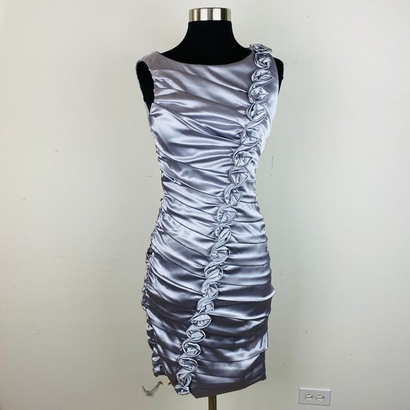 BEAUTIFUL Signature by Sangria Metallic Gray Silver Applique Cocktail Dress 4 - Picture 1 of 8